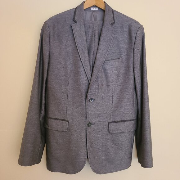 Calvin Klein Two Piece /Two Tone Gray Suit - Picture 1 of 16